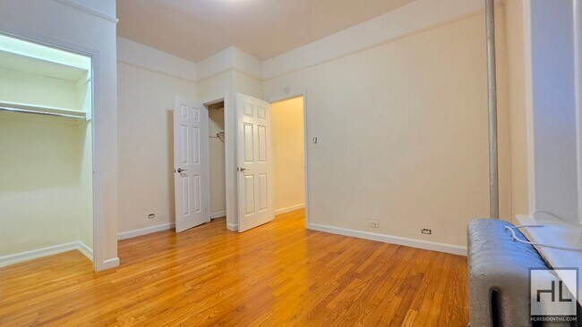 Photo - Spacious 3-Bed, 2-Bath with Classic Prewar Charm in Greenwich Village Unit 89