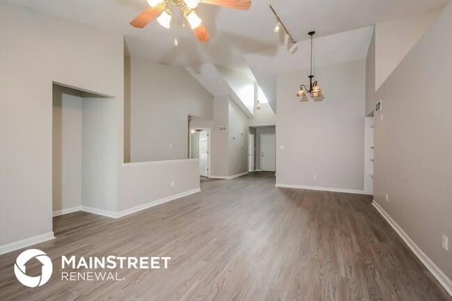 Photo - 2737 Whitecreek Ln