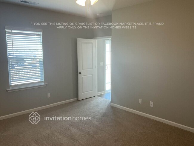 Photo - 513 Almere Dr