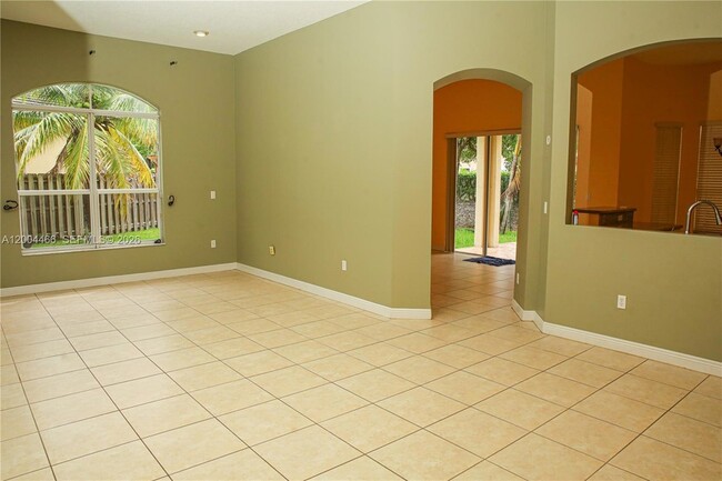 Photo - 3488 NE 1st St