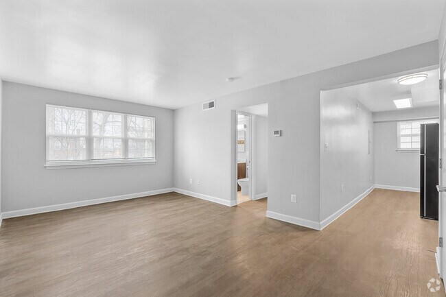 Unit 101 - 1BR, 1BA - 599SF