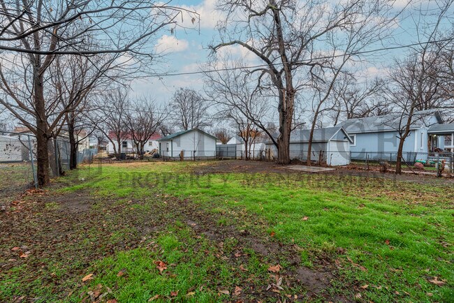 Photo - 2222 S Laura St