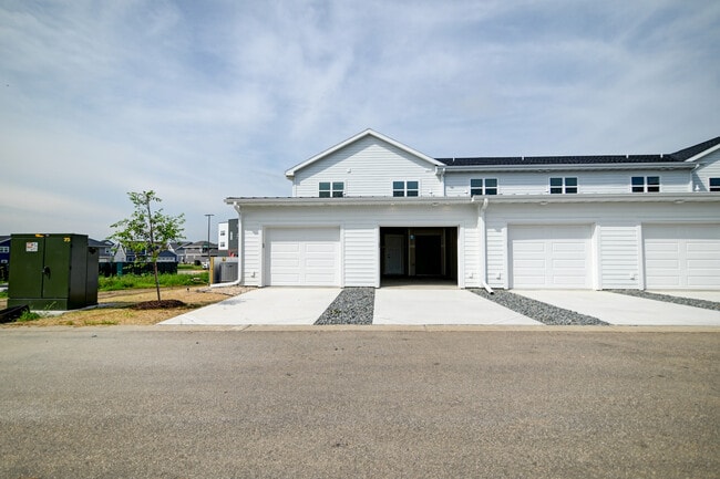 2908 Radicchio Dr
