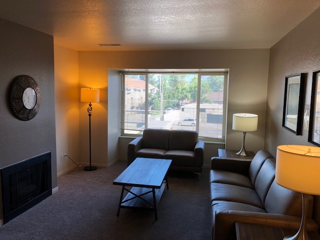 Top Floor Lots Of Light - 151 E 300 N Rental