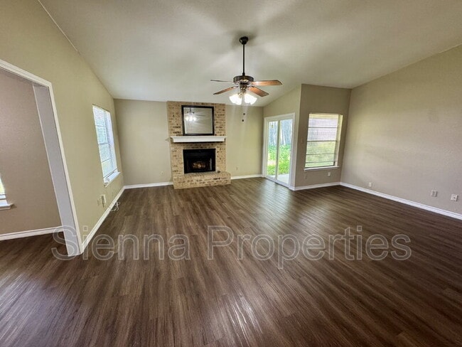Photo - 7206 Smokey Hill Rd