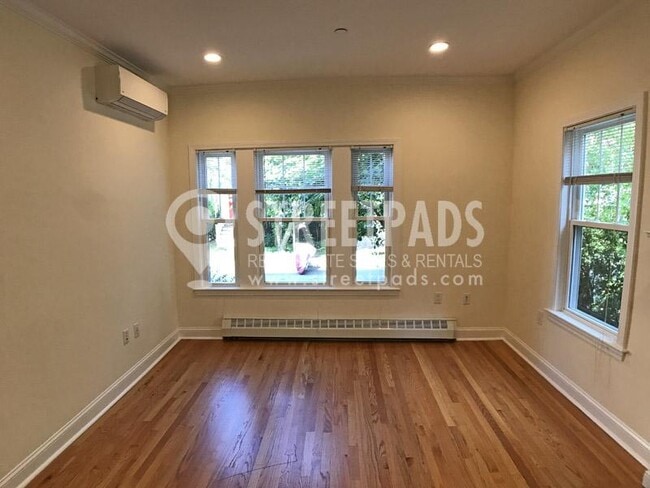Photo - 3 bedroom in Cambridge MA 02138