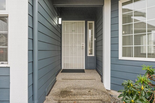 Photo - Beautiful 3-Bedroom, 2-Bath Home on a Corner Lot in Spanaway