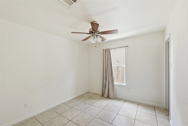 7827 Raven Creek Ln