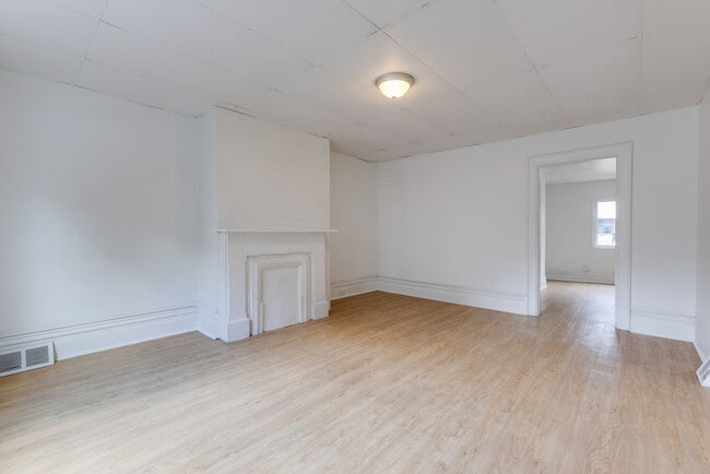 Building Photo - 132 Southern Ave