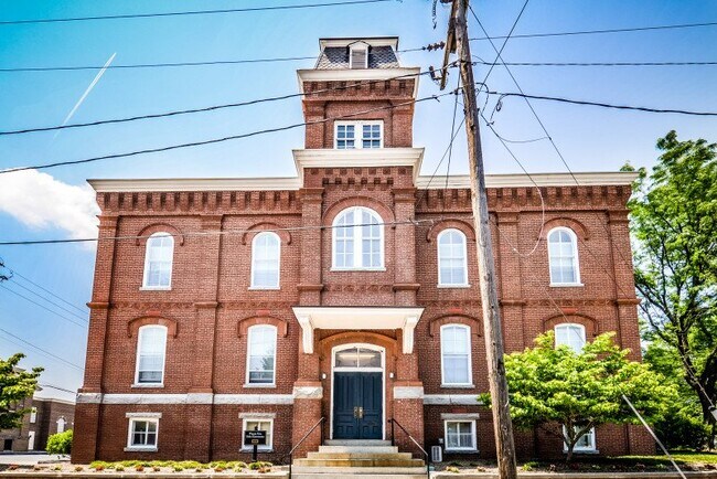 Building Photo - 300 S Randolph St Unit #300