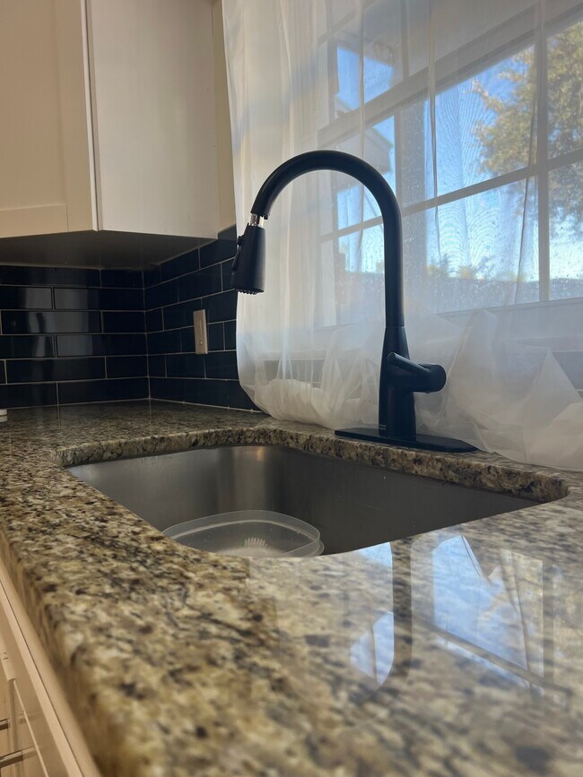 Photo - 10042 N 52nd St