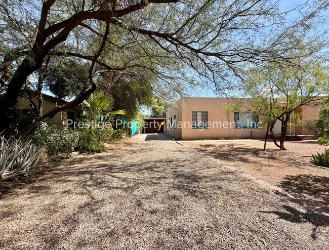 Photo - 3210 E Linden St