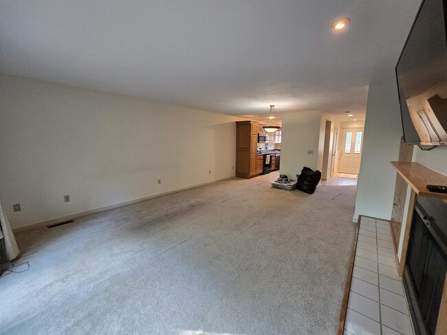 Photo - 43 Thornhill Rd