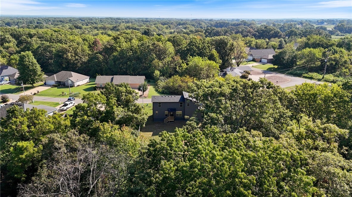 Photo - 5 Hebrides Ln
