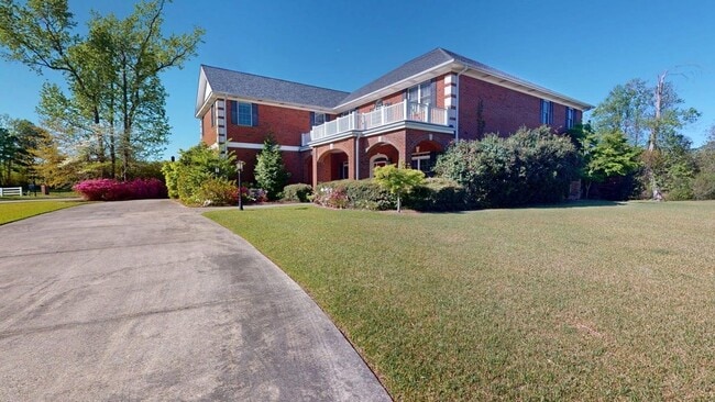 Photo - Greatness on Grey Barn