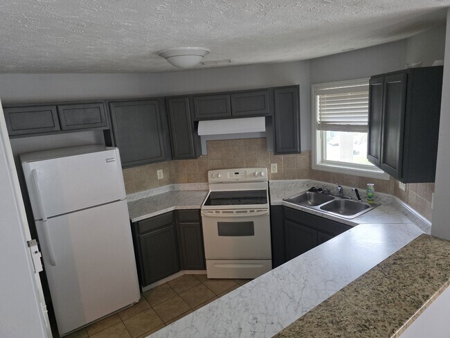 Photo - 979 Stewarts Creek Dr
