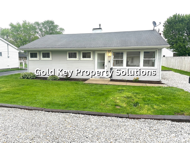 Building Photo - 3 Bed 1 Bath Home For Rent! (NO SECTION 8)