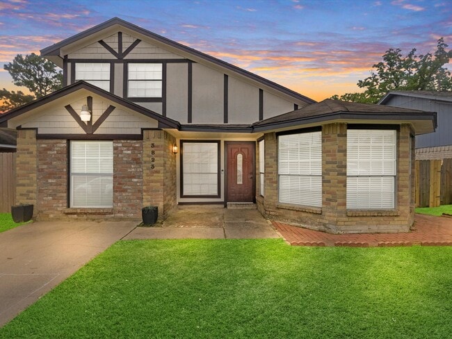 Photo - 3823 Suttonford Dr
