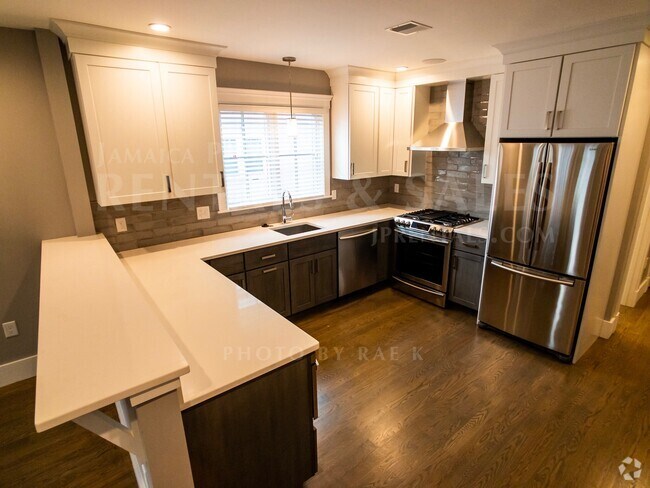 Building Photo - 88 Rossmore Rd Unit 3 CO Rental