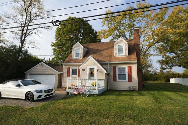 Building Photo - 4185 Oxford Millville Rd Rental