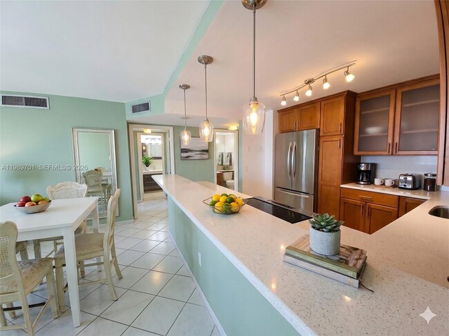 Photo - 2851 NE 183rd St Unit 905E