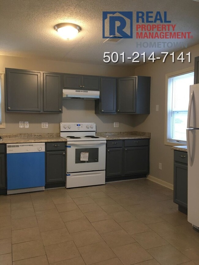 807 S Main St