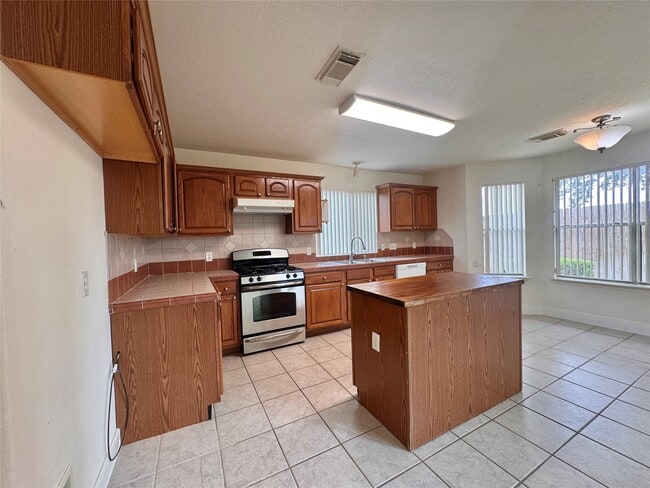 Photo - 8530 Regalbrook Dr