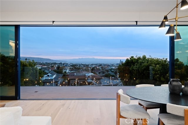 Photo - 807 N Paulina Ave