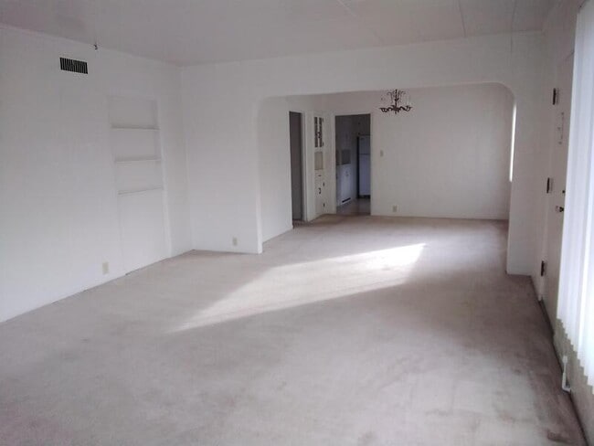 Photo - 1368 SE Overlook Ave