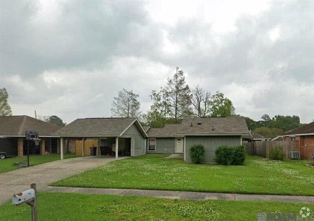 Building Photo - 9863 Hawthorne Dr Rental