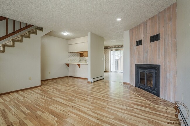 Photo - 1305 Wellington Ave