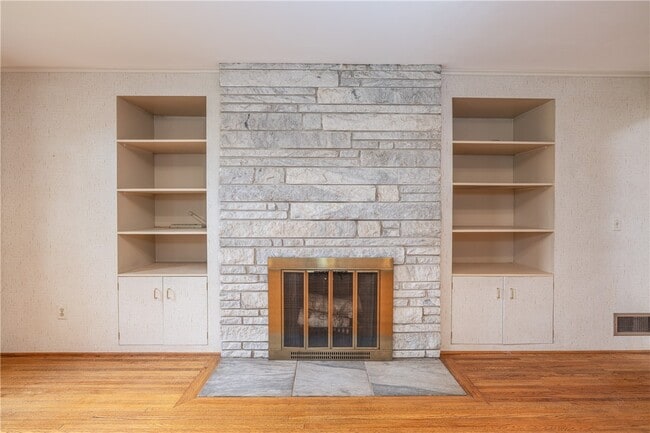 75 Parkwood Ave