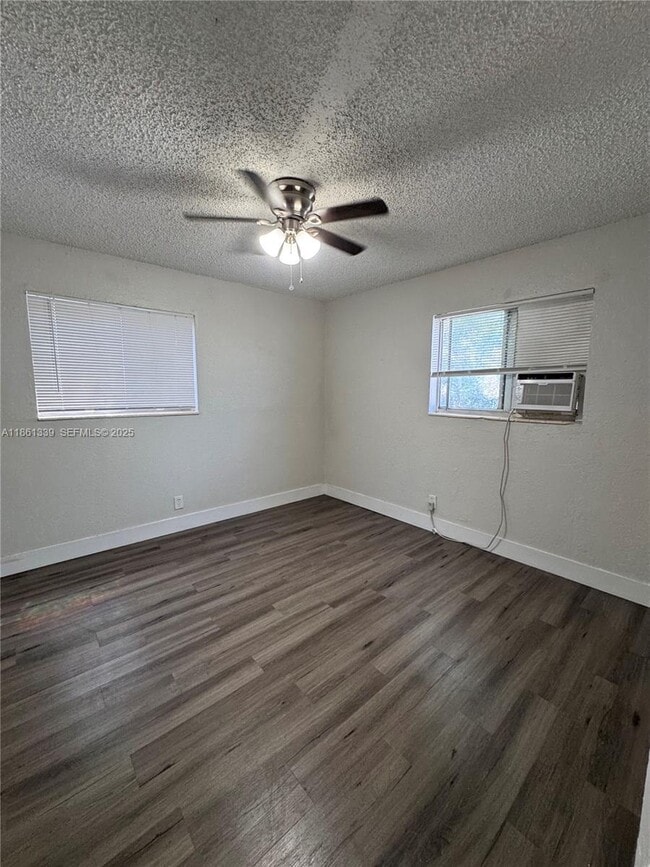 Building Photo - 2150 Madison St Unit 1