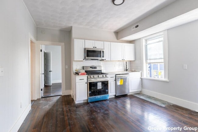 Photo - 4 bedroom in Boston MA 02127 Unit 2