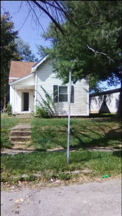 Photo - 101 N G St