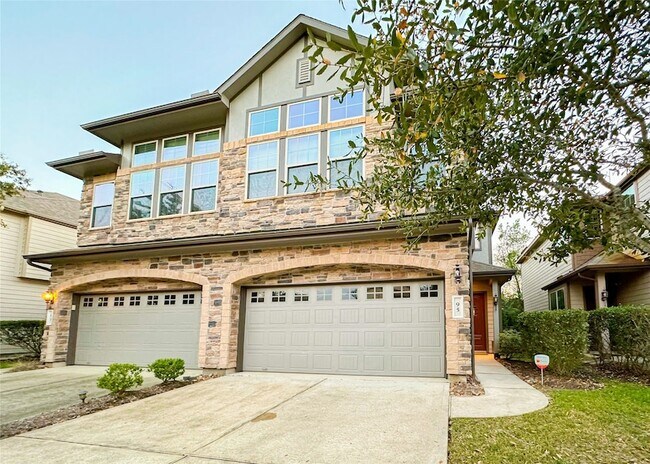 Photo - 95 Aventura Pl