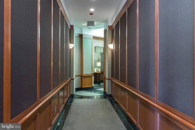 Photo - 1275 25th St NW Unidad 800