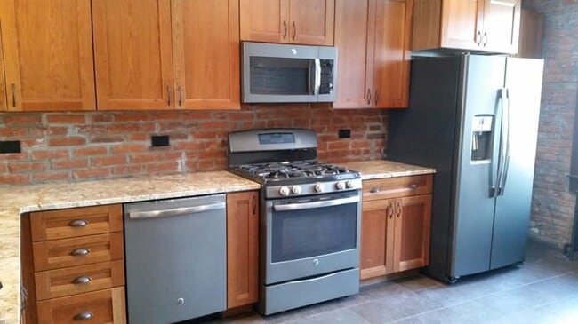 Photo - 78 W Market St Unit #2