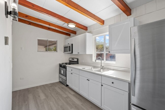 Photo - 1415 E Adelaide Dr Apartment Unit 1419 B