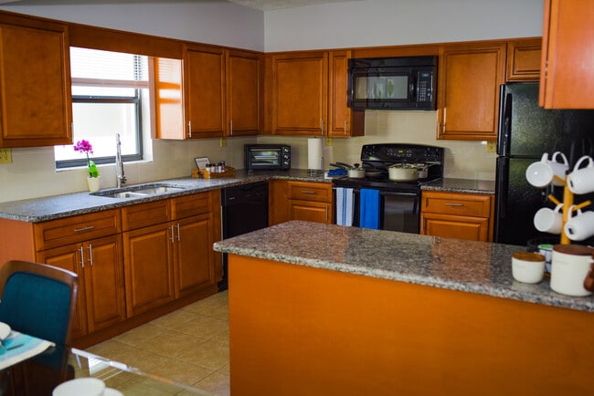 Photo - 913 Sumter St Unit 102 - Not Furnished