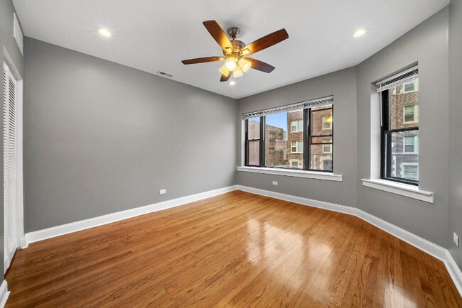 Photo - 1619 E 70th St Unit 3