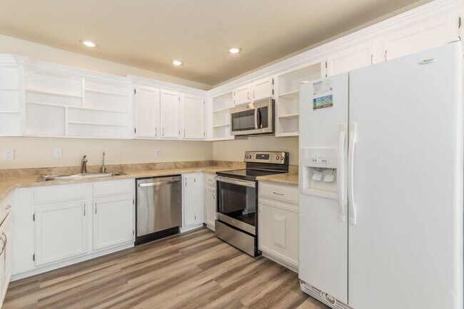 Photo - 11826 Greenwood Village Dr