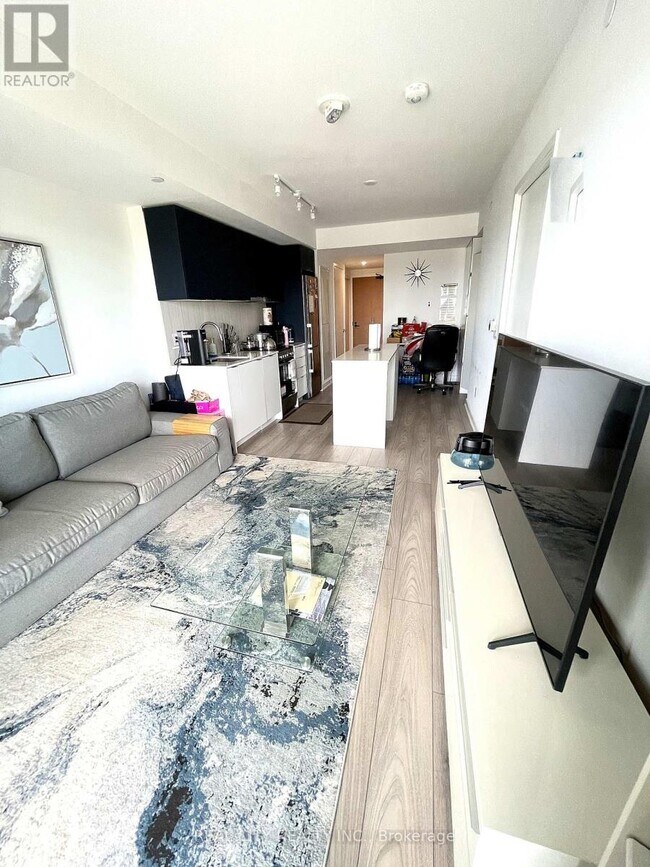 Photo - 8 Tippett Rd Unit 808