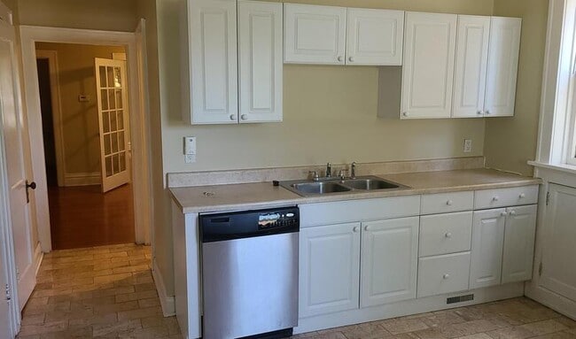 Photo - 3945-3947 Utah St