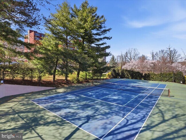 Photo - 5500 Holmes Run Pkwy Unit 210