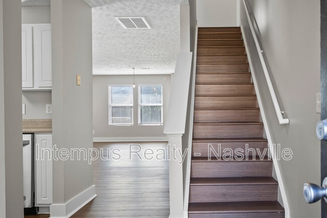 Photo - 5856 Monroe Crossing