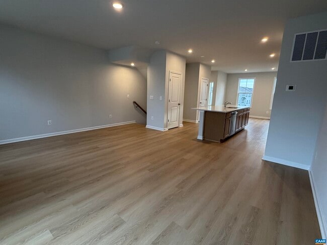 Photo - 5992 Cling Ln