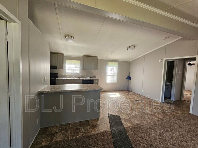 Photo - 1028 Catoosa Ln