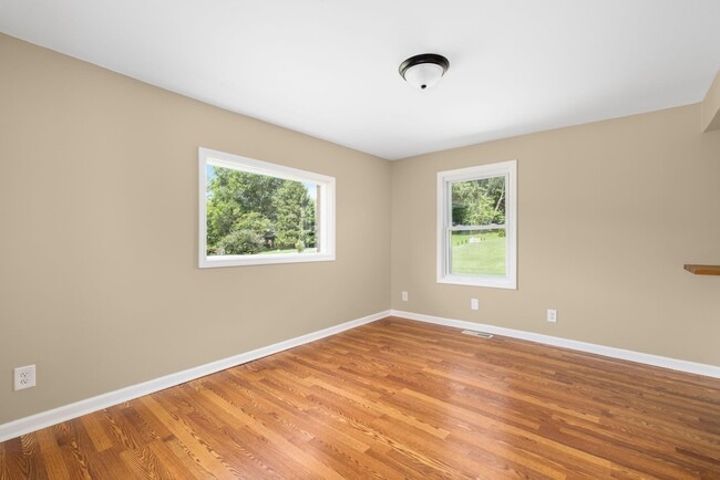 Photo - 2879 Carroll Creek Rd