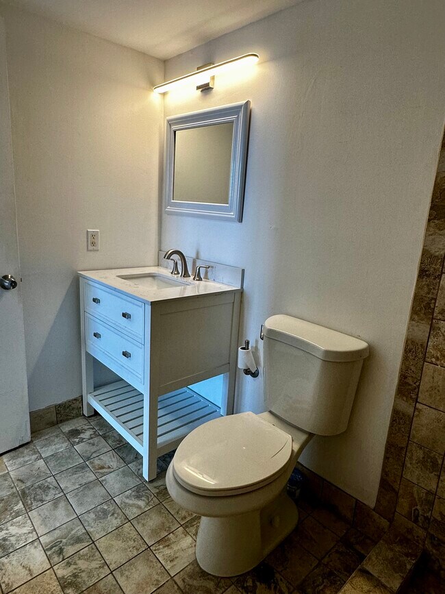 Photo - 1020 Meridian Ave Unit 811